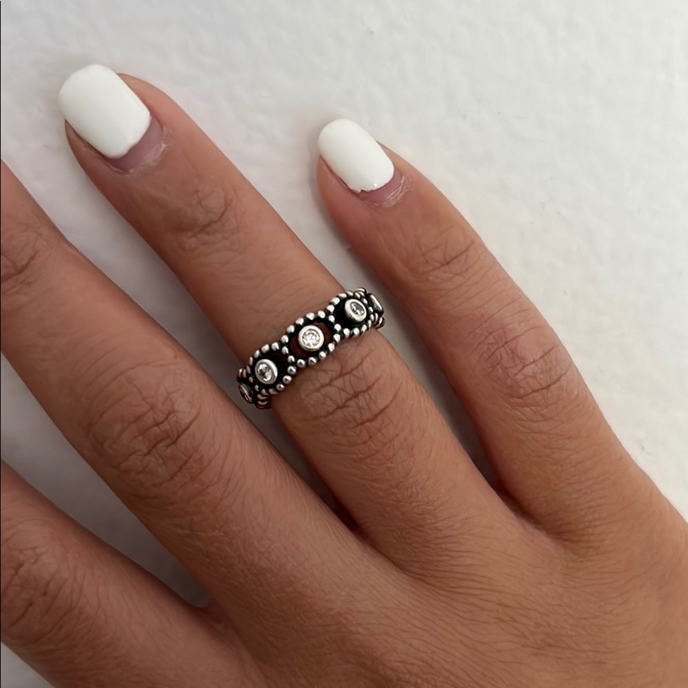 Pandora Ring